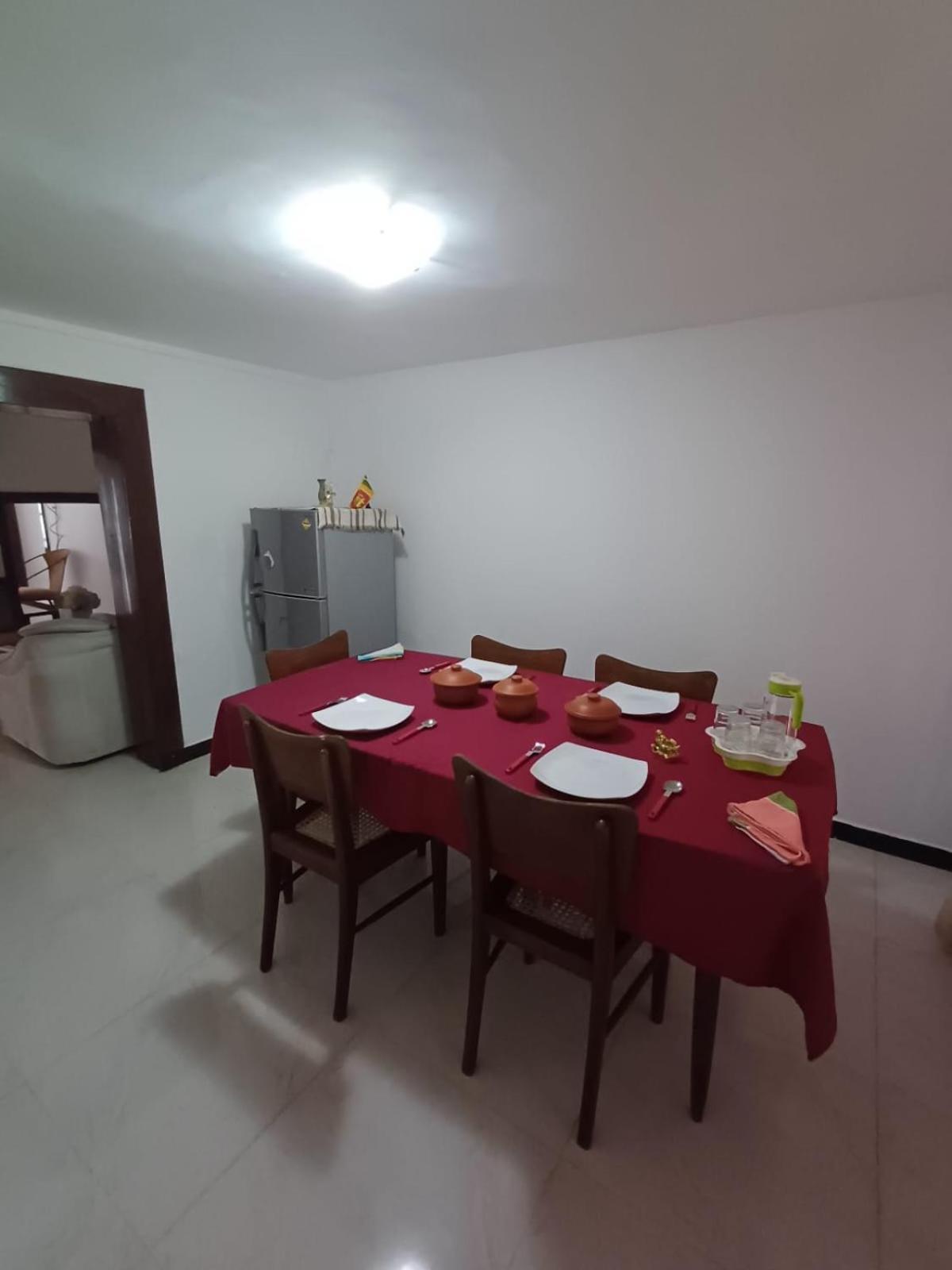 Villa Chenu Dehiwala-Mount Lavinia Buitenkant foto