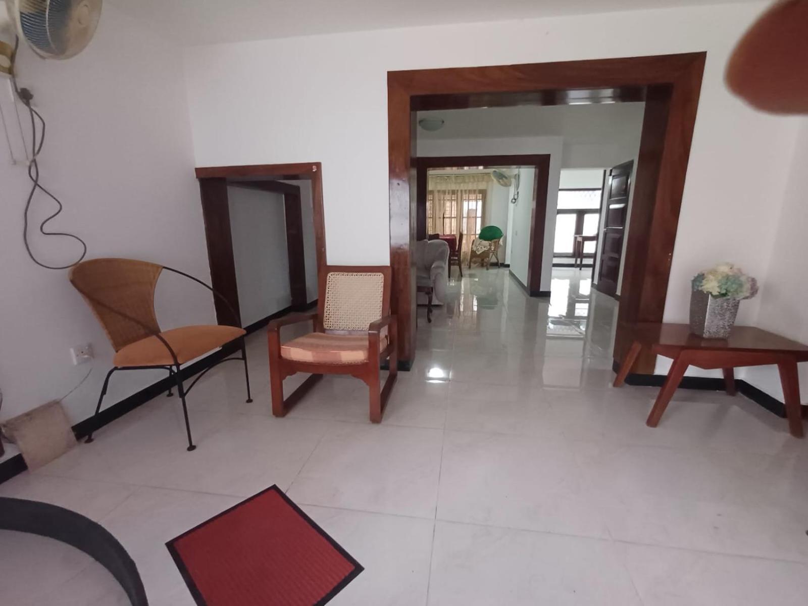Villa Chenu Dehiwala-Mount Lavinia Buitenkant foto